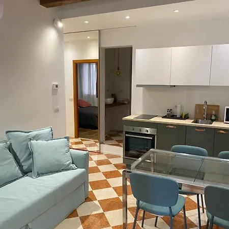 Ca' Degli Specchieri - A Due Passi Da Piazza San Marco Апартаменты *